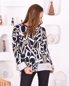 A wholesale clothing model wears pan10058-letter-women's-knitwear-sweater, Turkish wholesale Sweater of PANDA