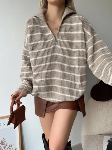 A wholesale clothing model wears  Zippered Knitwear Sweater
, Turkish wholesale Sweater of PANDA