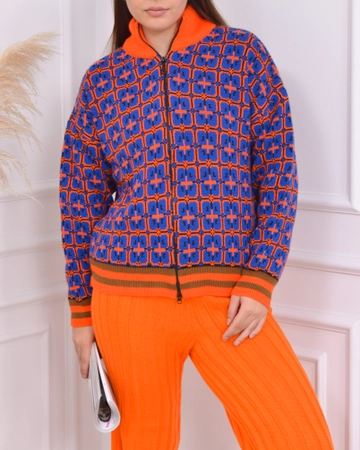 A wholesale clothing model wears  Zipper Cardigan
, Turkish wholesale Cardigan of PANDA
