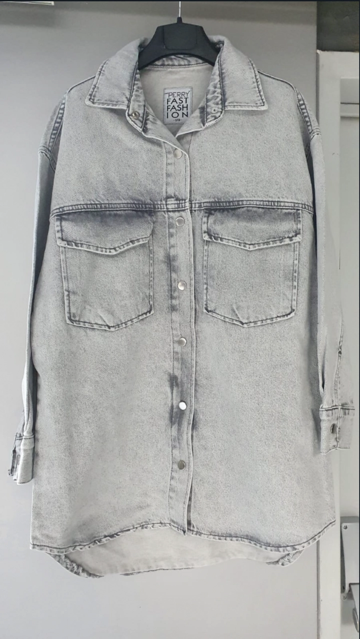 A wholesale clothing model wears 32569 - Jacket - Grey, Turkish wholesale Jacket of Perry