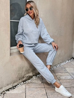 A wholesale clothing model wears pbo10636-hooded-three-thread-double-set-with-fleece-inside, Turkish wholesale Suit of Polo Bonetta