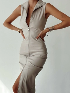 A wholesale clothing model wears qes10015-zippered-long-leather-dress-stone, Turkish wholesale Dress of Qesto Fashion