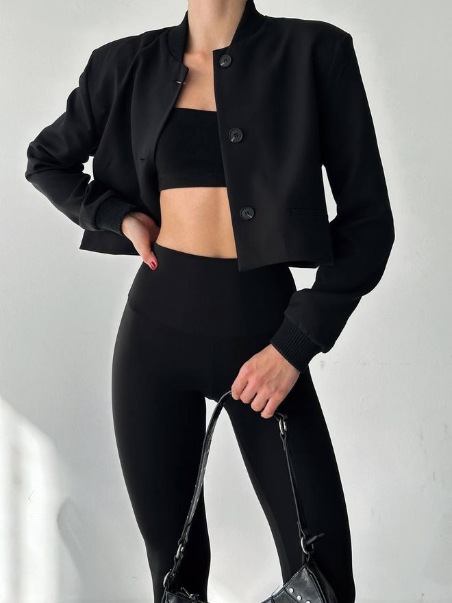 Ilia Giacca Atlas Nera Abbigliamento all'ingrosso Casuale