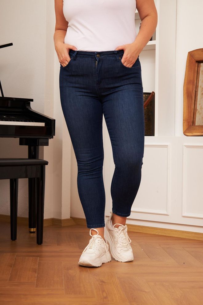 RMG Vaqueros Azul Talla Grande Casual Con Cintura Media Y Pierna Estrecha Recortada Ropa al por mayor Talla grande