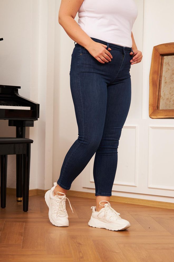 RMG Blue Plus Size Casual Jeans With Mid Waist And Cropped Skinny Leg Wholesale Clothing Lounge