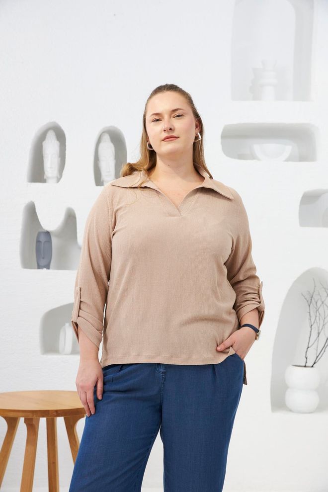 RMG Беж Блуза Скроман Плус Са Голим Изрезом Велепродаја одеће скроман