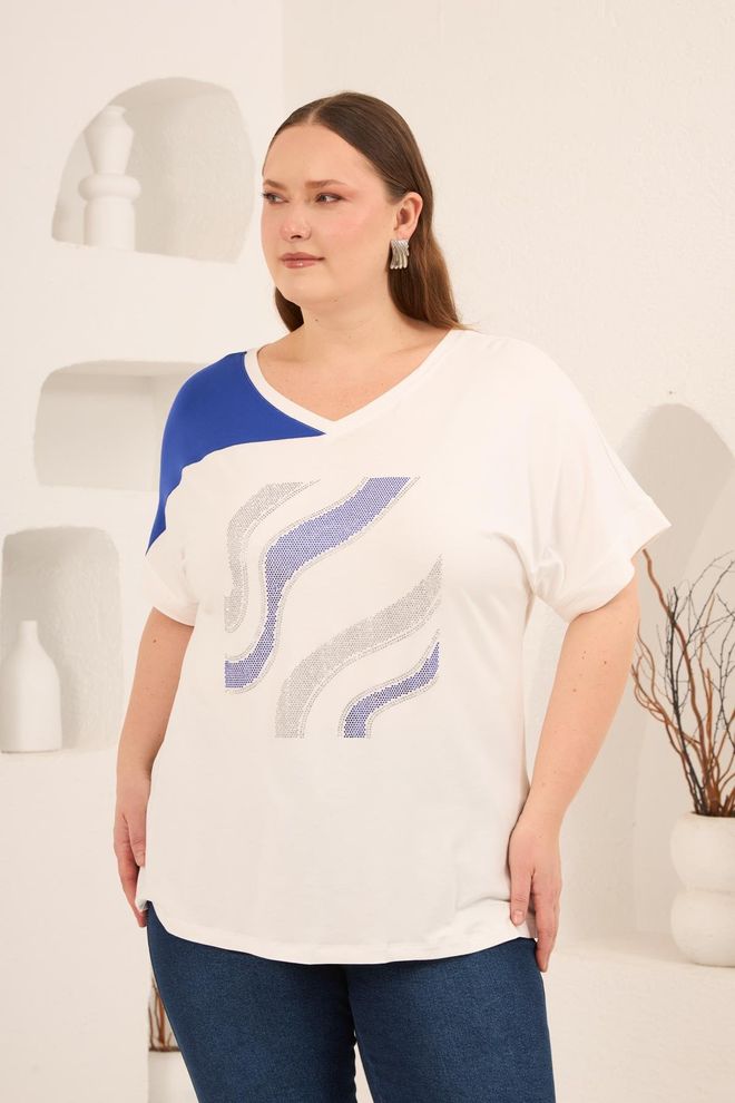 RMG White Casual Plus Size Tshirt V Neck Half Sleeve Wholesale Clothing Lounge
