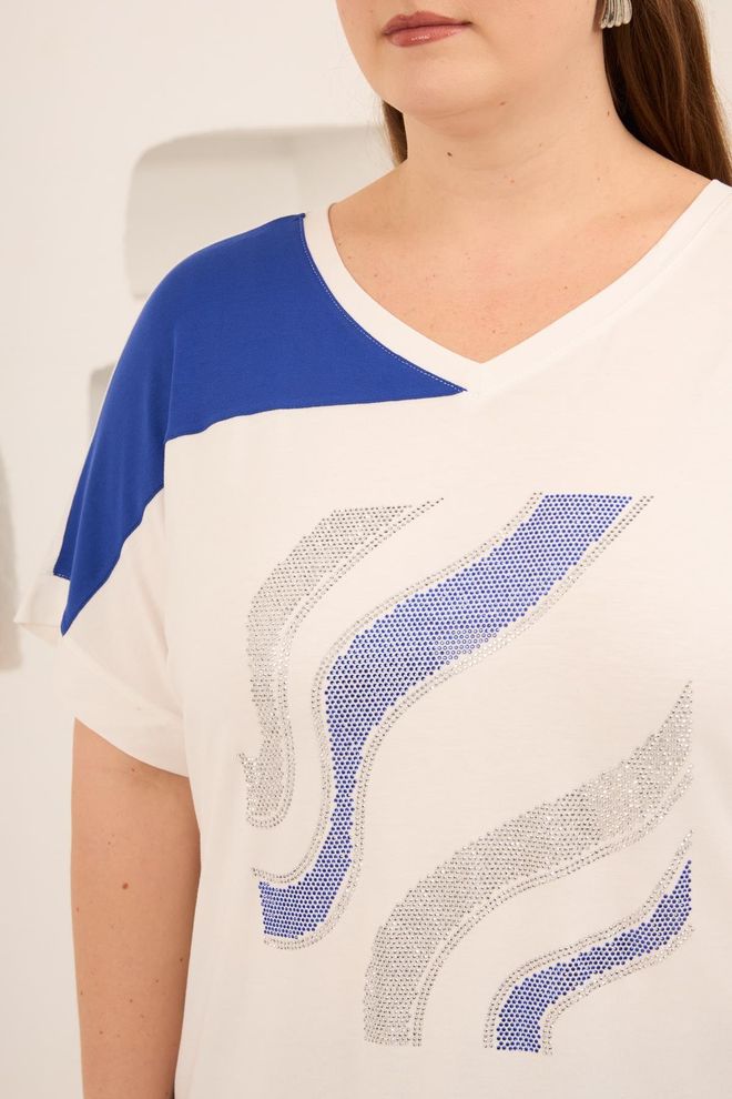 RMG White Casual Plus Size Tshirt V Neck Half Sleeve Wholesale Clothing Spring