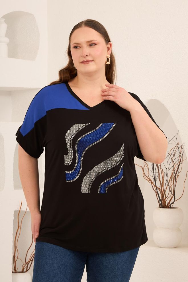 RMG Μαύρο T shirt Σε Μεγάλα Μεγέθη Με V λαιμόκοψη Και Μοτίβο Brush Stroke Χονδρικό εμπόριο ενδυμάτων Μεγάλα μεγέθη