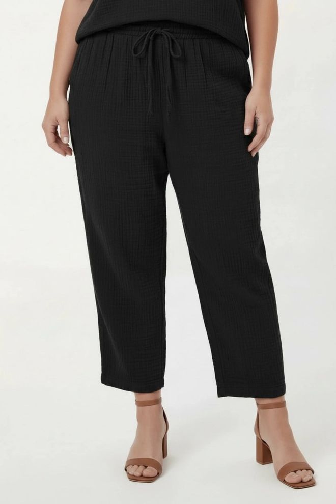 RMG Црне Неформалне Плус Сизе Таперед Цроппед Панталоне Велепродаја одеће Плус Сизе