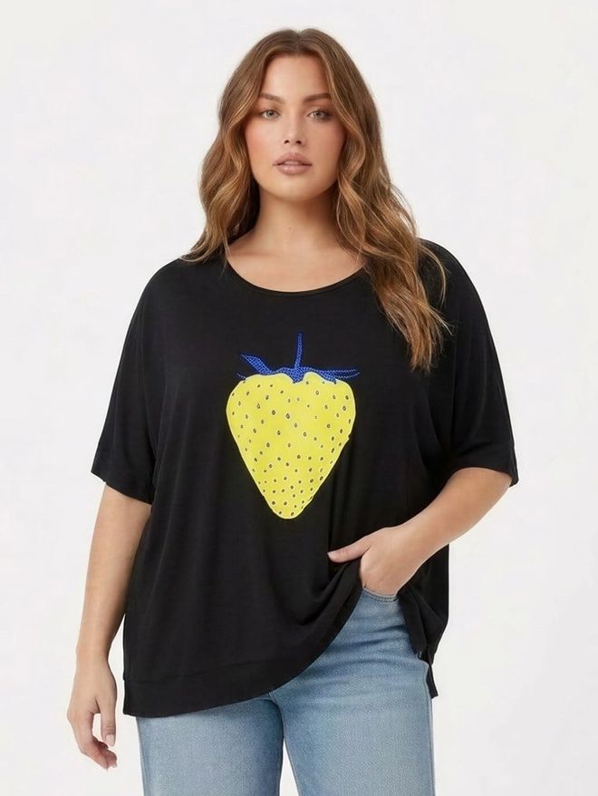 RMG Црн Мајица Плус Сизе Са Воћним Узорком Велепродаја одеће Плус Сизе