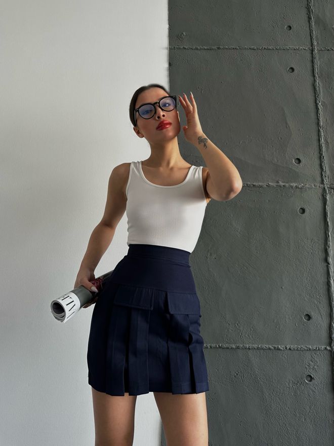 Radica Fashion Marineblauwe Geplooide Mini atlasrok Met Zakken Groothandel Kleding Casual