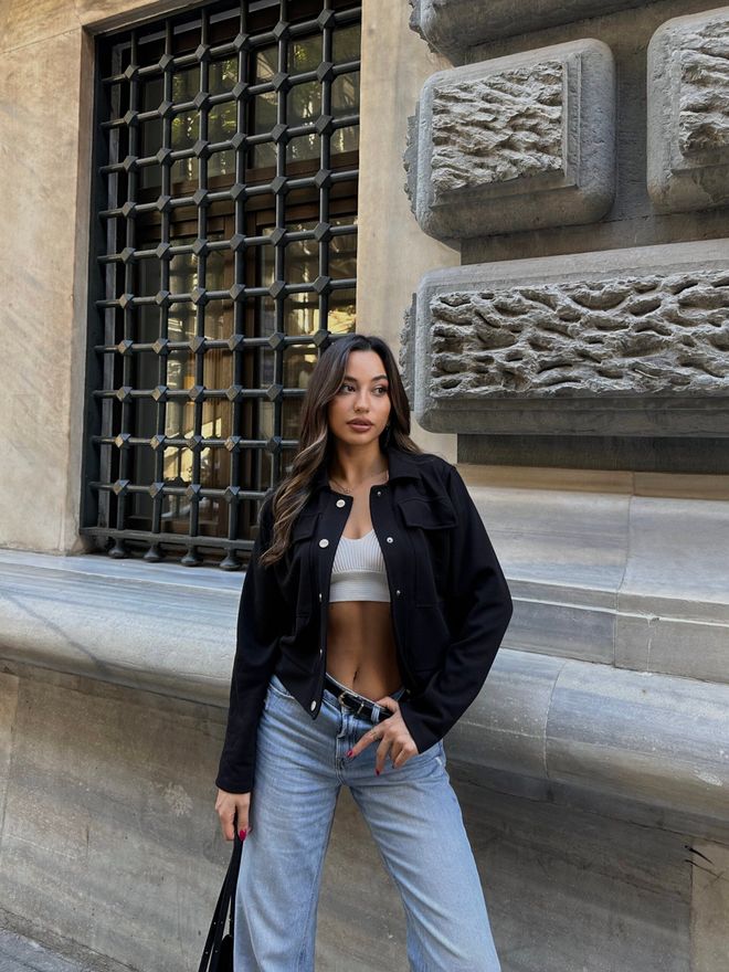 Radica Fashion Chaqueta Corta Con Bolsillo Con Solapa Negra Ropa al por mayor Casual