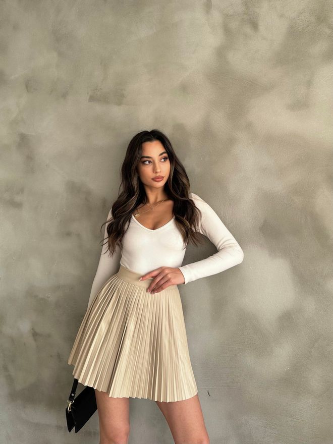 Radica Fashion Beige Lederen Geplooide Minirok Groothandel Kleding Casual