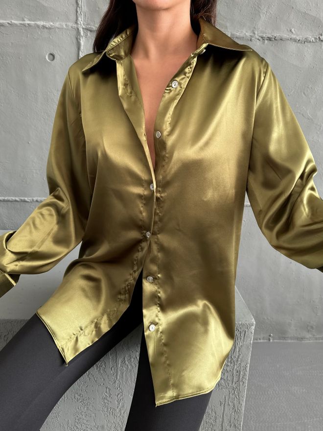 Radica Fashion قميص كاكي ساتان كبير الحجم ملابس بالجملة بريق