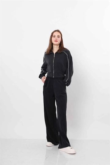 Tracksuit hotsell wholesale suppliers