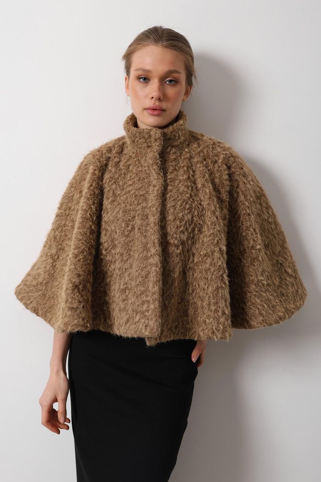 Reyon Stempel Poncho Kameel Groothandel Kleding 4