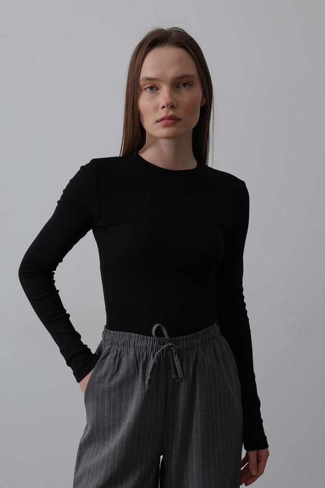 Reyon Top Corto A Maniche Lunghe Nero Abbigliamento all'ingrosso Casuale