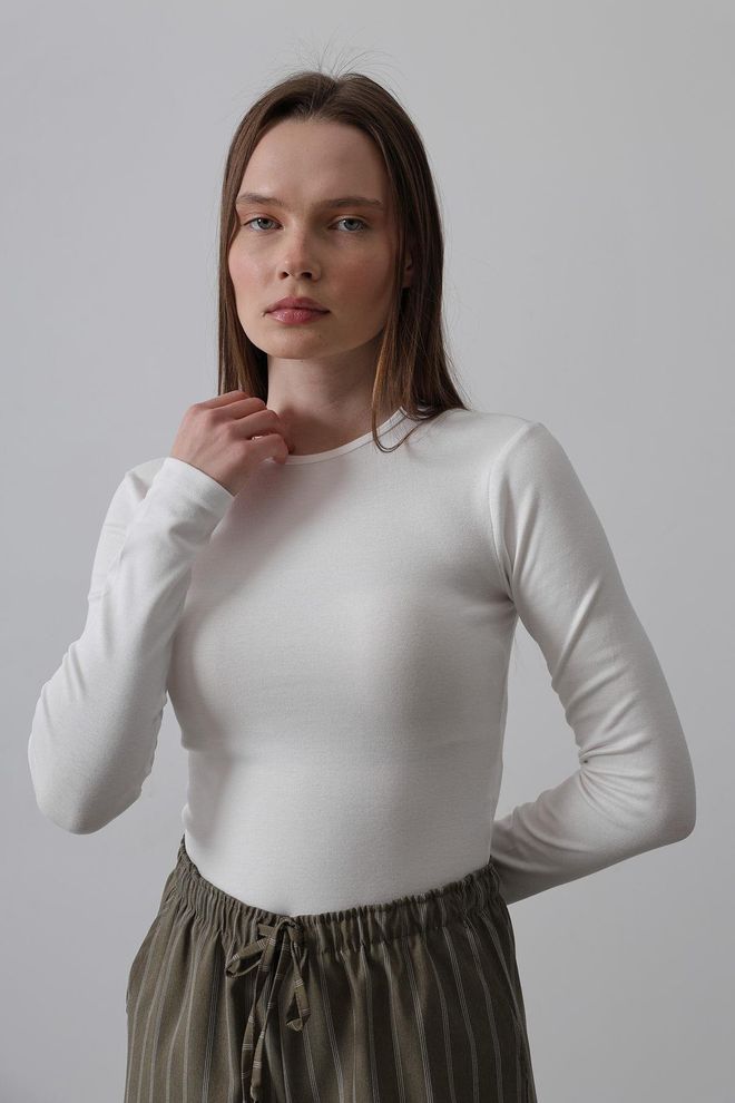 Reyon Top Corto A Maniche Lunghe Ecru Abbigliamento all'ingrosso Casuale