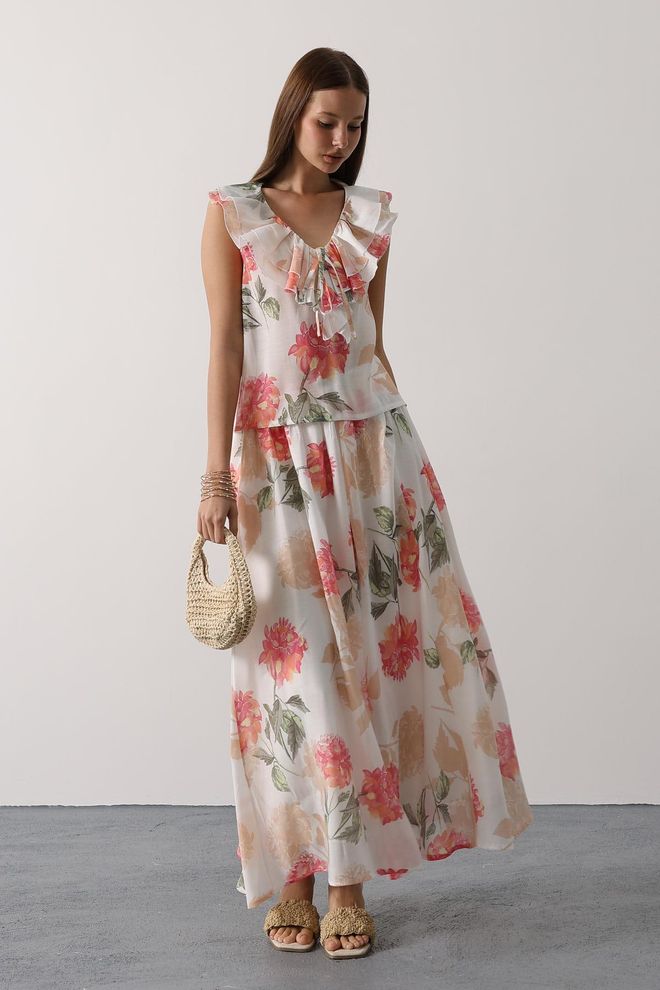 Reyon Camicia Bianca Boho Senza Maniche Con Motivo Floreale E Scollo A V Abbigliamento all'ingrosso Modesto