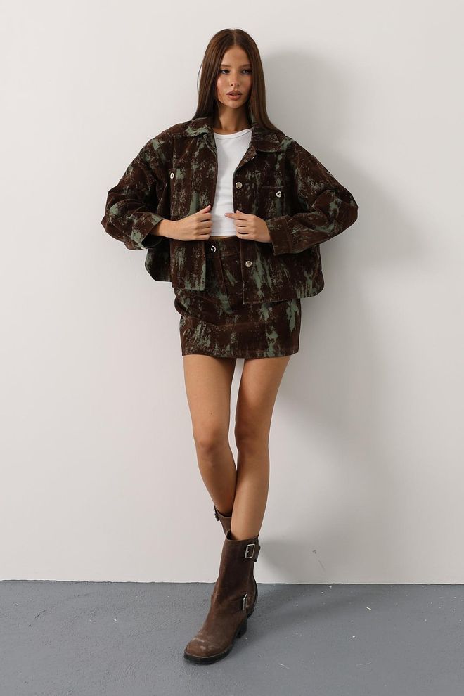 Reyon جلس بني مبيض مقاس كبير بتنورة ألف خط قصيرة ملابس بالجملة غير رسمي