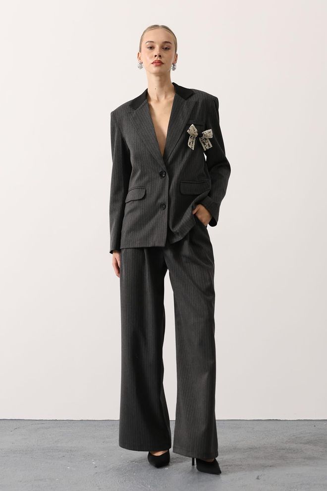 Reyon Abito Grigio A Righe Formale Per Lavoro E Serata Abbigliamento all'ingrosso Annata