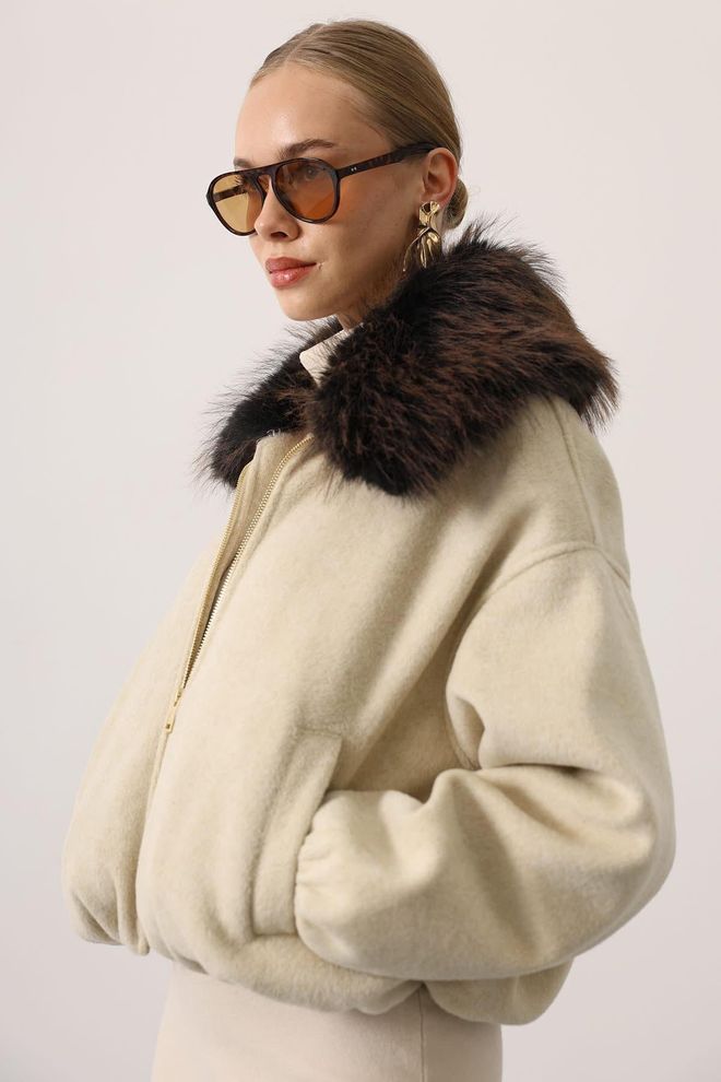 Reyon Jaqueta Bomber Bege Com Colar Entalhado Roupas por atacado Outono