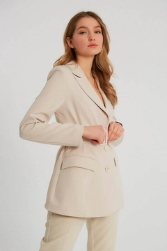 Ένα μοντέλο χονδρικής πώλησης ρούχων φοράει 9714 - Jacket - Stone, τούρκικο Μπουφάν χονδρικής πώλησης από Robin