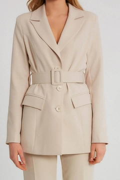 Ein Bekleidungsmodell aus dem Großhandel trägt 9714 - Jacket - Stone, türkischer Großhandel Jacke von Robin