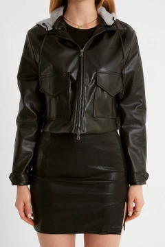 Модель оптовой продажи одежды носит 1545 - Black Grey Coat, турецкий оптовый товар Пальто от Robin.