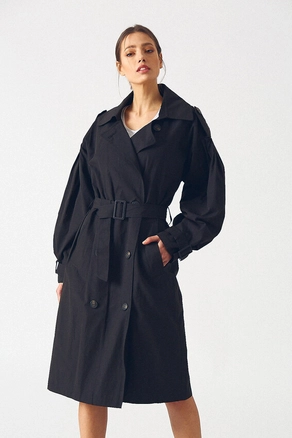 A model wears 3269 - Black Trenchcoat, wholesale undefined of Robin to display at Lonca