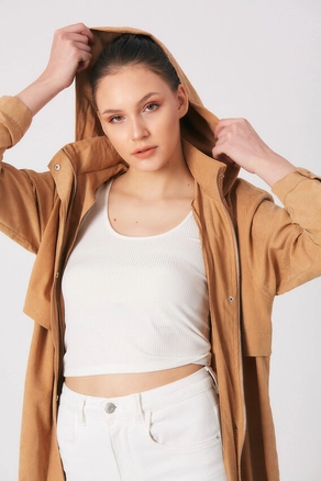 A model wears 3307 - Camel Topcoat, wholesale Overcoat of Robin to display at Lonca