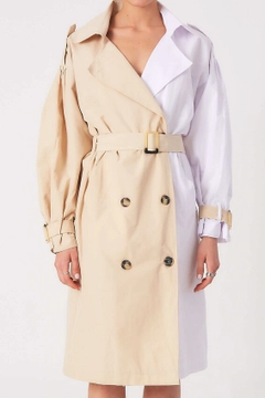 A wholesale clothing model wears 3302 - Stone Trenchcoat, Turkish wholesale Trenchcoat of Robin