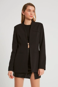 A wholesale clothing model wears 3422 - Black Jacket, Turkish wholesale Jacket of Robin