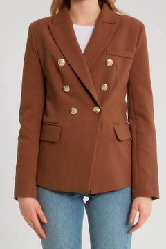 Een kledingmodel uit de groothandel draagt 3539 - Brown Jacket, Turkse groothandel Jasje van Robin