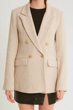 Ein Bekleidungsmodell aus dem Großhandel trägt 3598 - Beige Jacket, türkischer Großhandel Jacke von Robin