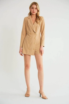 A model wears 10568 - Jacket - Light Camel, wholesale undefined of Robin to display at Lonca