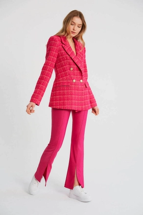 A model wears 10741 - Jacket - Fuchsia, wholesale undefined of Robin to display at Lonca