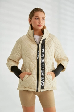 Veleprodajni model oblačil nosi 26177 - Coat - Stone, turška veleprodaja Plašč od Robin