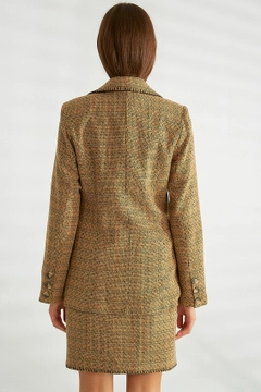 Una modella di abbigliamento all'ingrosso indossa 26267 - Jacket - Camel, vendita all'ingrosso turca di Giacca di Robin