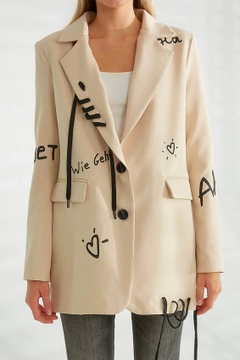 Ein Bekleidungsmodell aus dem Großhandel trägt 20190 - Jacket - Stone, türkischer Großhandel Jacke von Robin