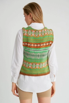 Модел на дрехи на едро носи 20201 - Knitwear Vest - Tan, турски едро Жилетка на Robin