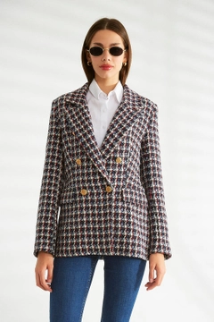 Bir model, Robin toptan giyim markasının 30123 - Jacket - Black toptan Ceket ürününü sergiliyor.