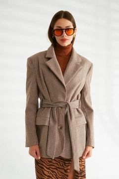 Een kledingmodel uit de groothandel draagt 30136 - Jacket - Brown, Turkse groothandel Jasje van Robin