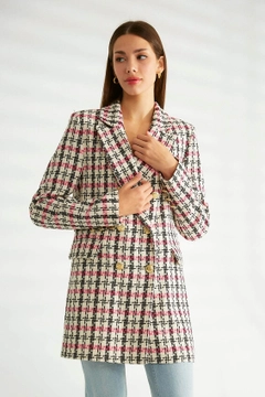 A wholesale clothing model wears 30154 - Jacket - Fuchsia, Turkish wholesale Jacket of Robin