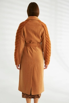 Hurtowa modelka nosi 30172 - Coat - Camel, turecka hurtownia Płaszcz firmy Robin