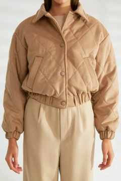 Un model de îmbrăcăminte angro poartă 30984 - Coat - Stone, turcesc angro Palton de Robin