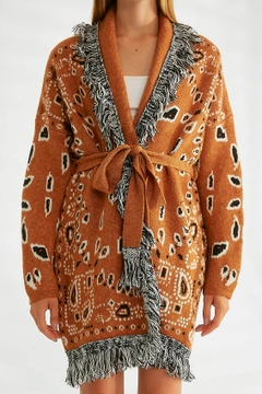 A wholesale clothing model wears 32159 - Cardigan - Camel And Black, Turkish wholesale Cardigan of Robin