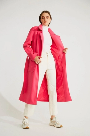 A model wears 32505 - Coat - Fuchsia, wholesale undefined of Robin to display at Lonca