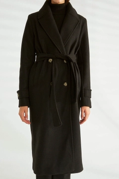 Hurtowa modelka nosi 33004 - Coat - Black, turecka hurtownia Płaszcz firmy Robin